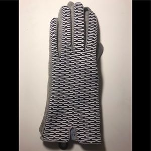 New touchscreen gloves for women NWOT